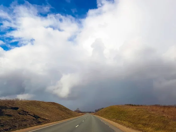 Asphalt Road Clouds Sky — Stock Photo, Image