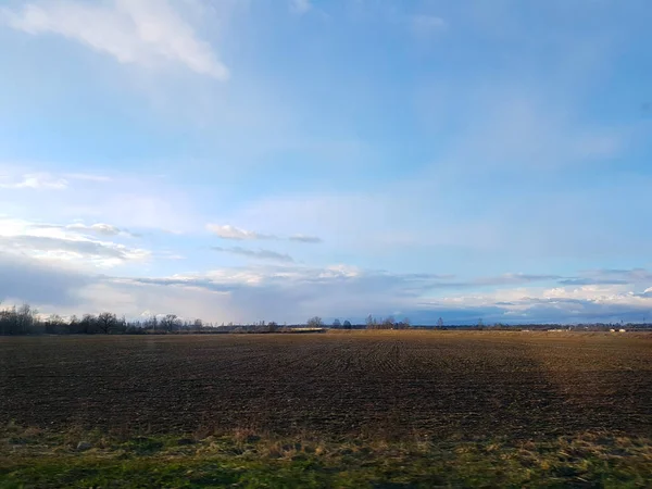 Весенний пейзаж Латвии — стоковое фото