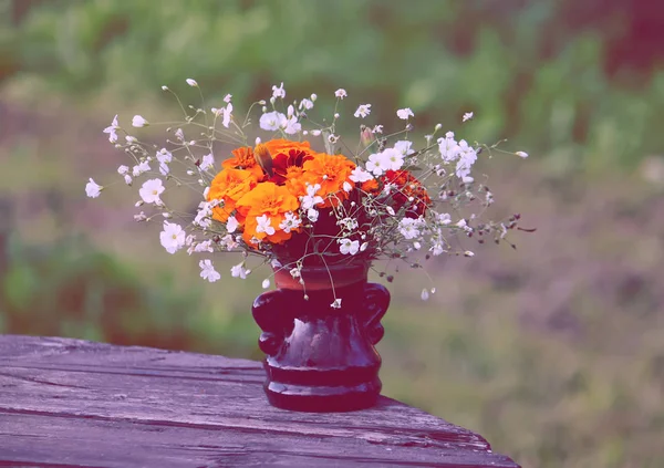 Bright Little Bouquet Spring Fresh Flowers — 스톡 사진