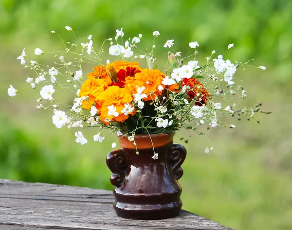 Bright Little Bouquet Spring Fresh Flowers — Stock Photo, Image