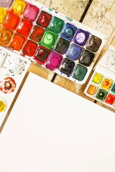 Акварельные Краски Палитра Бумага — стоковое фото