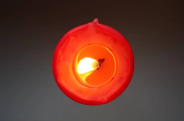 Красная свеча — стоковое фото