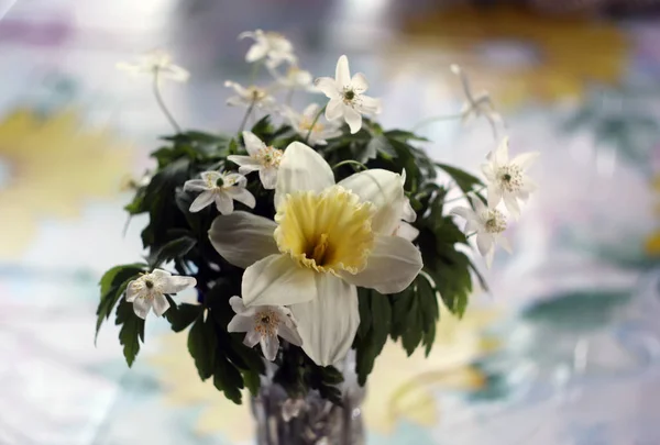 花束に花を咲かせます. — ストック写真