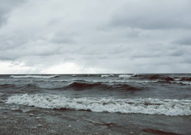 Letonya, Jurmala 'da deniz suyu yüzeyi