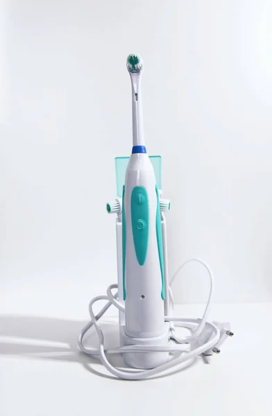 Electrical toothbrush on a white background — 스톡 사진