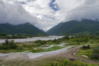 dağlarda yaz peyzaj