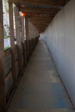 Bina boyunca tahta geçişi