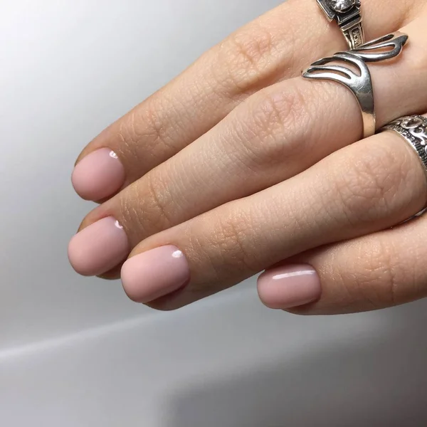 Manucure Couleur Chair Sur Les Ongles Manucure Féminine — Photo