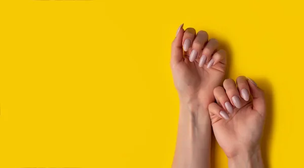 Female Hands Beautiful Manicure Yellow Background Top View Flat Lay — Stock Photo, Image