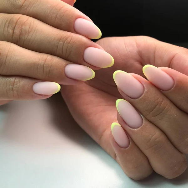 Manucure Française Sur Les Ongles Manucure Gel Vernis Ongles Spa — Photo