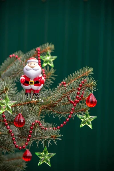 Rama Árbol Navidad Decorada Con Decoración Navidad Roja Santa Claus —  Fotos de Stock