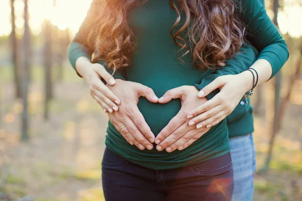 Couple Expecting Baby — Stock Photo, Image