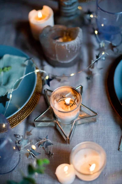 Table setting with candles — Stock Photo, Image