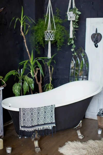 Bathroom interior in tropical style — Stock Photo, Image