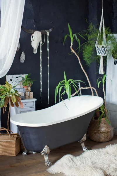 Bathroom interior in tropical style — Stock Photo, Image