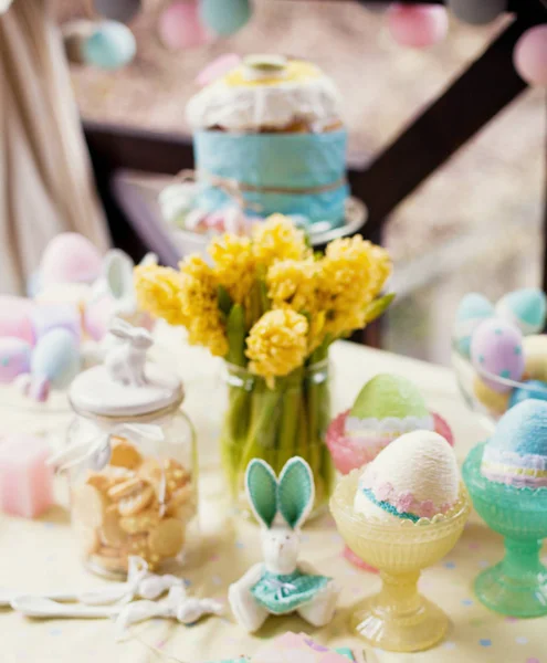 Ładny nakrycie stołu Wielkanoc — Zdjęcie stockowe