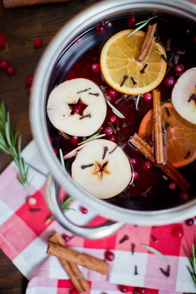 Tasty mulled wine — Stock Photo, Image