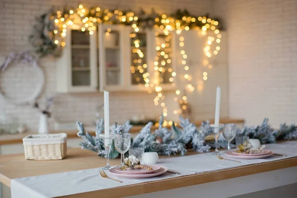 Cocina Ligera Con Decoraciones Luces Doradas Navidad — Foto de Stock