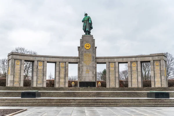 Sovětský Památník Parku Tiergarten Berlín Německo Zimním Dni — Stock fotografie