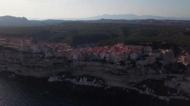 4 k kayalıkta antik kenti