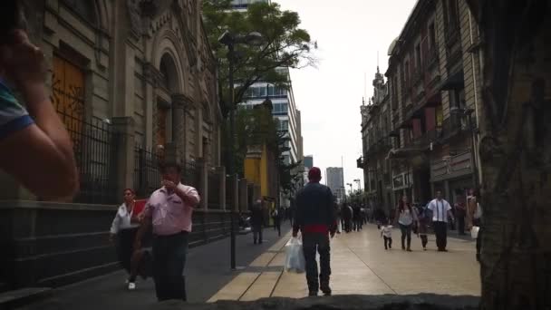 Zaman Atlamalı Mexico City Main Square Yanında Yürüyen Insan — Stok video