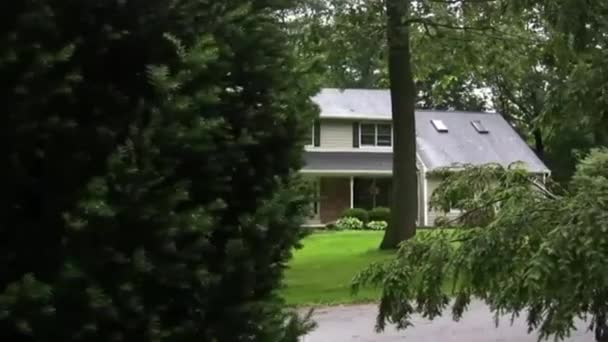 Vídeo Suburban Home Exterior — Vídeos de Stock