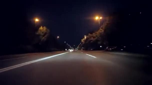 Νυχτερινή βόλτα μέσα από την πόλη — Αρχείο Βίντεο