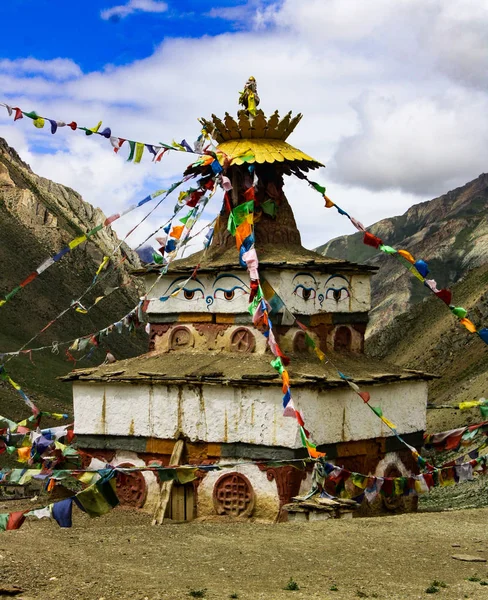 Chortens are iconic Buddhist structures seen in Dolpa from glorious golden Chortens to small ones. It is believed to have a positive effect on the people who live nearby or pass through the area.