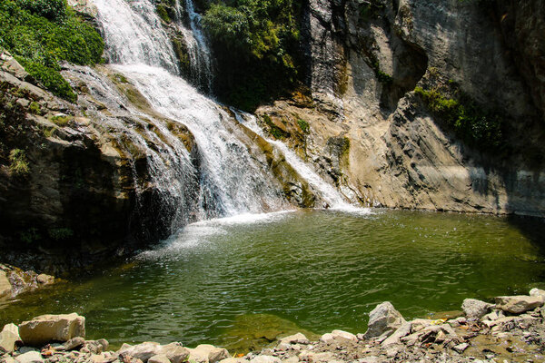 Водопад, ручей, река - одна из достопримечательностей Манаслу и Цумской долины. Они являются частью приключенческого путешествия, отдыха, мира, серене и завораживающего момента жизни
.
