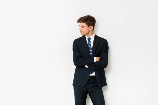 Selbstbewusster Eleganter Mann Anzug Büromensch Zur Seite Blickend Vor Einer — Stockfoto