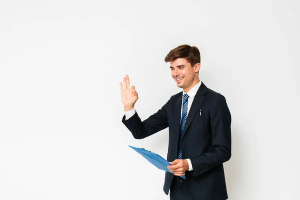 Haciendo Trato Hombre Elegante Guapo Traje Hombre Negocios Vendedor Extiende —  Fotos de Stock