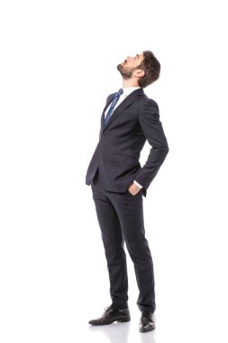 Kurumsal adam, zarif işadamı işaret ve ararken beyaz arka plan üzerinde duran