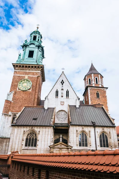 Oude Kerk Met Prachtige Architectuur — Stockfoto