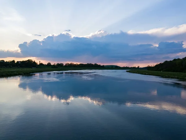 Drone Shot Spectacular Sunset Cloudwith Sun Rays Going Sky — Stock Photo, Image