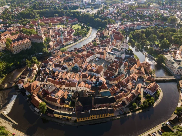 Petit Matin Ensoleillé Dans Une Petite Ville Européenne Entourée Par — Photo