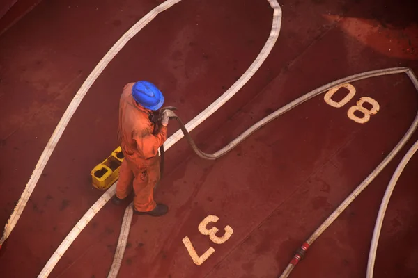 Het Dragen Van Persoonlijke Beschermende Equipemnt Zeeman Het Controleren Van — Stockfoto