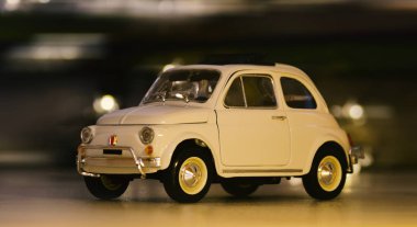 Mükemmel oyuncak araba