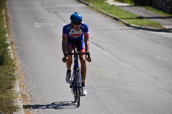 Einsamer Fahrer Bei Der Tour Durch Montenegro — Stockfoto