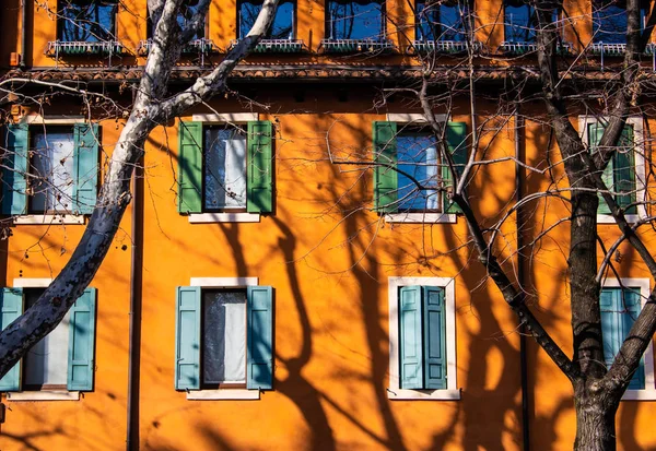 Windows Orange Building Architecture Detail Verona Italy — Stock Photo, Image