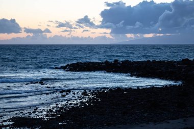 Alacakaranlıkta Plaj - Kanarya Adaları, Tenerife, İspanya - Resim