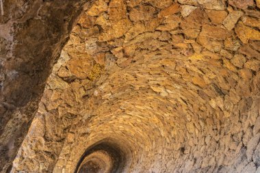 Barselona Park Guell Taş geçit - Resim
