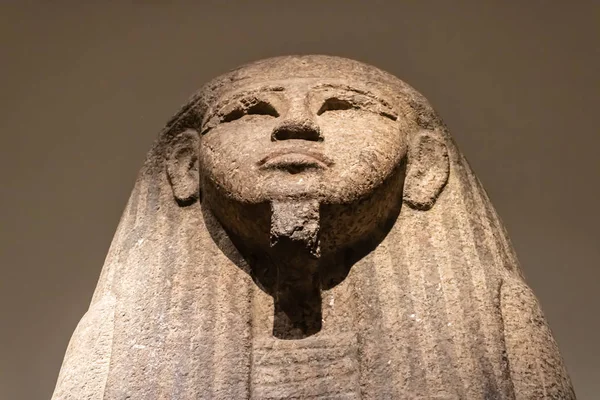トリノ、イタリア - 25 5月 2019: エジプト博物館の像 - 画像 — ストック写真