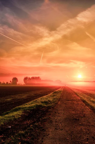 Scenic Epic Red Foggy Golden Red Glorious Autumn Sunrise Path — Stock Photo, Image