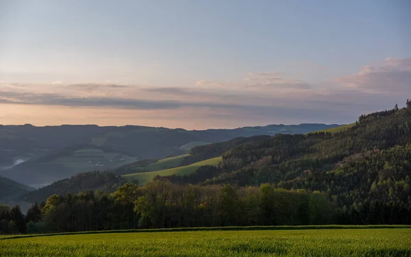 Dombos vidéki panoráma táj — Stock Fotó