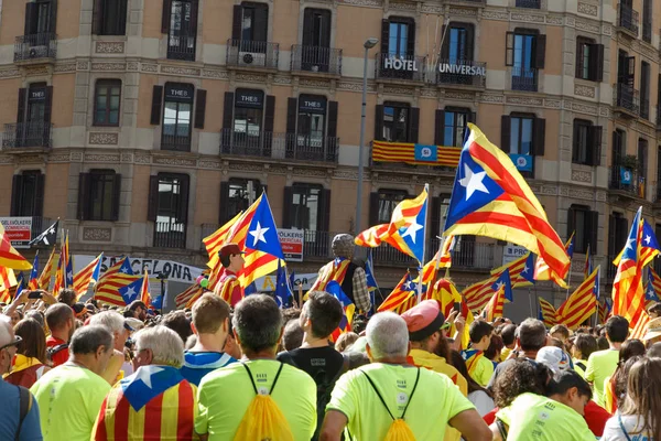 Barcelona, Katalonya, İspanya, 11 Eylül 2017: Ralli Catalunya'nın bağımsızlığını Milli gün boyunca desteği.