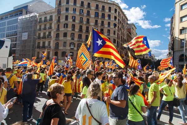Barcelona, Katalonya, İspanya, 11 Eylül 2017: Ralli Catalunya'nın bağımsızlığını Milli gün boyunca desteği.