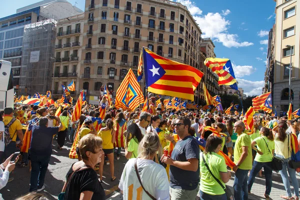 Barcelona, Katalonya, İspanya, 11 Eylül 2017: Ralli Catalunya'nın bağımsızlığını Milli gün boyunca desteği.