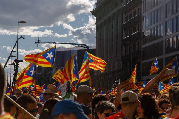 Barcelona Katalonien Spanien September 2017 Människor Gatan Upplopp Nationaldagen Från — Stockfoto