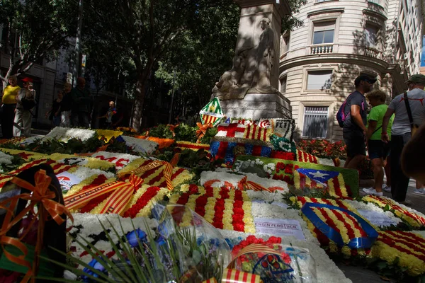 Barcelona, Katalonya, İspanya, 11 Eylül 2017: tarihi kültürel demostration Katalonya gelen Catalunya'nın bağımsızlığını ralli desteği ulusal gün boyunca sırasında.