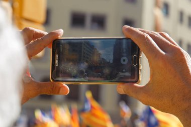 Barcelona, Katalonya, İspanya, 11 Eylül 2017: insanlar ralli destek Catalunya bağımsızlık Milli gün boyunca.
